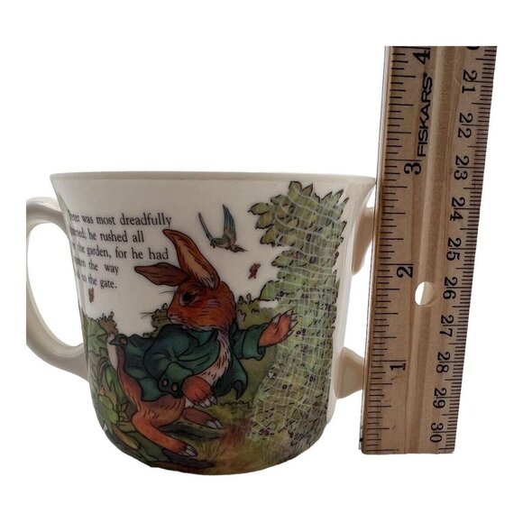 Beatrix Potter Peter Rabbit Dual Handle Childrens Cup - Picture 8 of 10